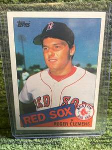 lot 208 image: 1985 Topps Roger Clemens Rookie Card