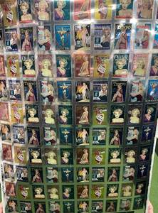 lot 171 image: Marilyn Monroe Uncut Sheet of Chrome Cards Super Cool Piece