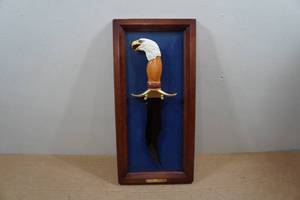 lot 221 image: Franklin Mint Eagle Head Bowie Knife