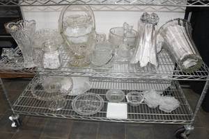 lot 239 image: Large Assortment of Glassware