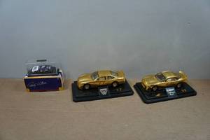 lot 257 image: 3 Stock Car Replicas