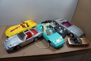 lot 265 image: Six Plastic Toy Corvettes - Barbie
