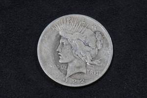 lot 6 image: 1922-D US Peace Silver Dollar Coin