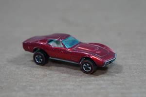 lot 39 image: Original Hot Wheels Redline Custom Corvette - Red