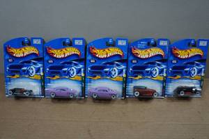 lot 59 image: 5 Rat Rods Series Hot Wheels