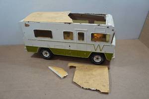 lot 94 image: Vintage Winnebago Indian Motor Home