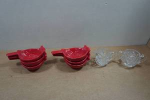 lot 160 image: Cardinal Serving Bowls