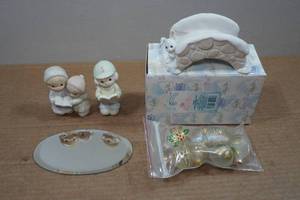lot 168 image: Precious Moments Collectibles
