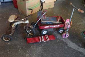 lot 291 image: Vintage Ride-Ons - Wagon, Tricycle, Snow Skates