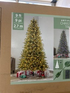 lot 1 image: 9ft Pre-Light EZ Connect Christmas Tree - MSRP $600