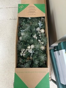 lot 31 image: 9 Pre-Lit LED With Twinkle Artificial Garland - MSRP $60