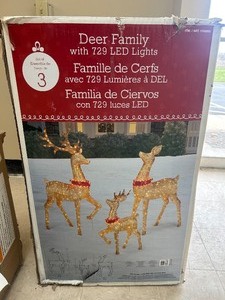 lot 122 image: LED Deer Family with Twinkle Lights - MSRP $270