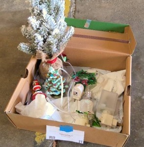 lot 21 image: vintage xmas night lights