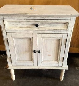 lot 49 image: Small white living room cabinet