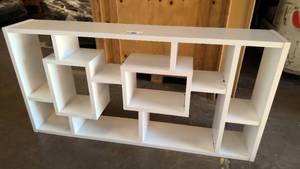 lot 55 image: Modern white shelf