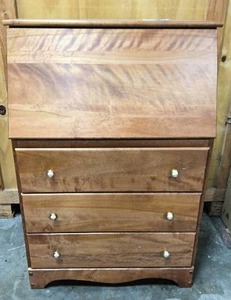 lot 92 image: Secratory desk