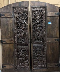 lot 113 image: Custom carvered interior doors