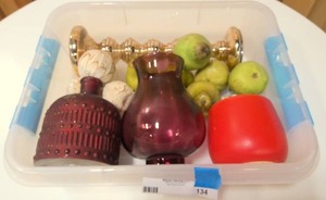 lot 134 image: Misc vases and dcor