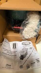 lot 149 image: Hurrican spin mop new in box
