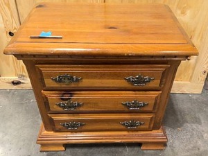 lot 172 image: Solid wood night stand