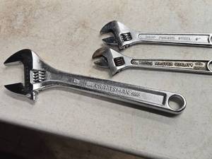 lot 423 image: Lot of (3) Adjustable Wrench - 8 (x2) and 12 (x1)
