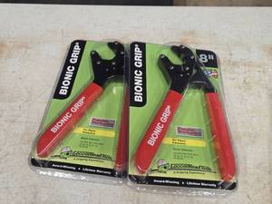 lot 418 image: Lot of (2) Logger Head Tools Bionic Grip 8 Pliers (in original packaging)