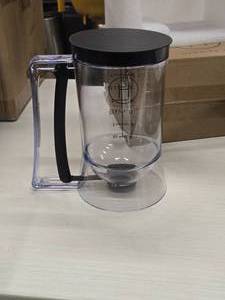 lot 445 image: Henning Lee 4-Cup Household Precision Batter Dispenser (in original packaging)