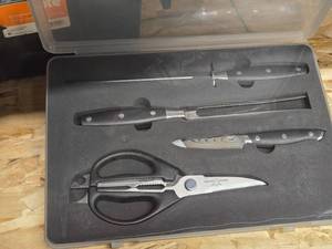 lot 436 image: Trusted Butcher Knife Set 4-piece (in original packaging)