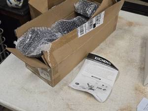 lot 439 image: Kitchen HQ Vertical Mandolin (in original packaging)