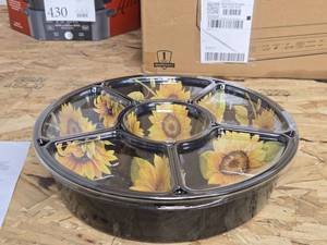 lot 471 image: Improvements Set of 7 Melamine Turntable