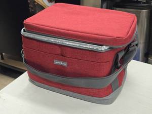 lot 543 image: Lock n Lock Insulated Cooler Bag with (3) Locking Lid Containers