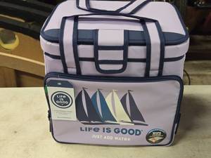 lot 534 image: Life Is Good 24 Can Ziperless Insulated Cooler 13 x 10 x 11 12