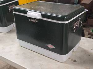 lot 529 image: Coleman Steel Belted Metal Chest Cooler