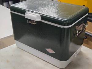 lot 530 image: Coleman Steel Belted Metal Chest Cooler
