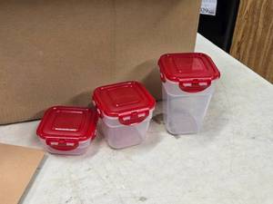 lot 545 image: Lot of (21) Lock n Lock Plastic Storage Containers (assorted)