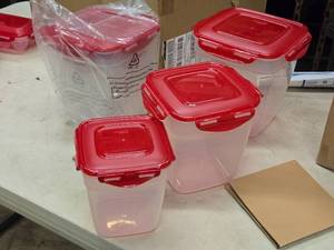 lot 546 image: Lot of (6) Lock n Lock Plastic Storage Containers (assorted)