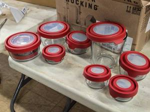 lot 567 image: Lot of (10) Anchor Hocking Glass Storage Container with Lid