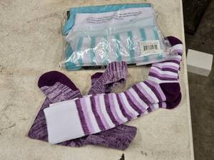 lot 568 image: Lot of (6 Pair) Tommy Copper Womens Compression Socks