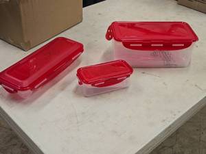 lot 549 image: Lot of (3) Lock n Lock Plastic Storage Containers - Egg Holder, Butter Dish, Large Rectangle