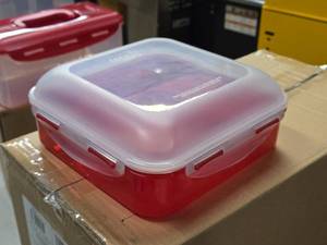 lot 554 image: Lot of (4) Lock n Lock Plastic Storage Containers