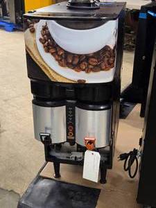 lot 381 image: Bunn NSF Commercial Ambient Liquid Latte Dispenser LCA-2 with Key