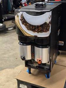 lot 382 image: Bunn NSF Commercial Ambient Liquid Latte Dispenser LCA-2 with Key