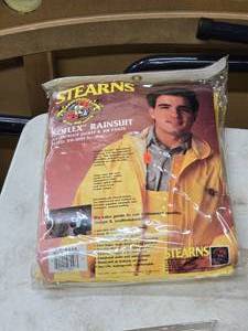 lot 506 image: Stearns Soflex Rainsuit Waterproof Jacket & Bib Pants Size X-Large RW-8333