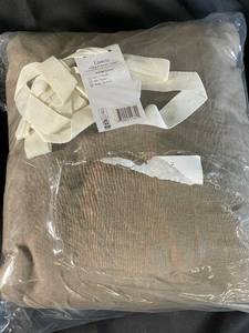 lot 6 image: KingCal King 100 French Linen Duvet Cover