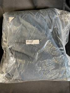 lot 15 image: 100 Percent French Linen Duvet Cover - FullQueen, Baltic