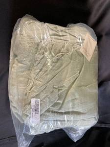 lot 53 image: Bokser Home 100 Percent French Linen King Sheet Set - Matcha