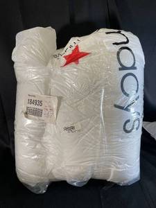 lot 54 image: Premium Down Alternative Duvet Comforter KingCal King