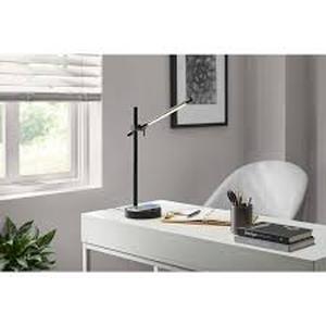 lot 42 image: Hampton Bay 22 in. Indoor Black Integrated LED Table Lamp with Built-in Wireless Charging Pad Customer Returns See Pictures