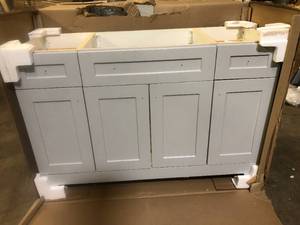 lot 21 image: Bath vanity cabinet Customer Returns See Pictures