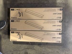 lot 62 image: Lot of Commerical Electric 2 ft. Wrap Light Customer Returns See Pictures